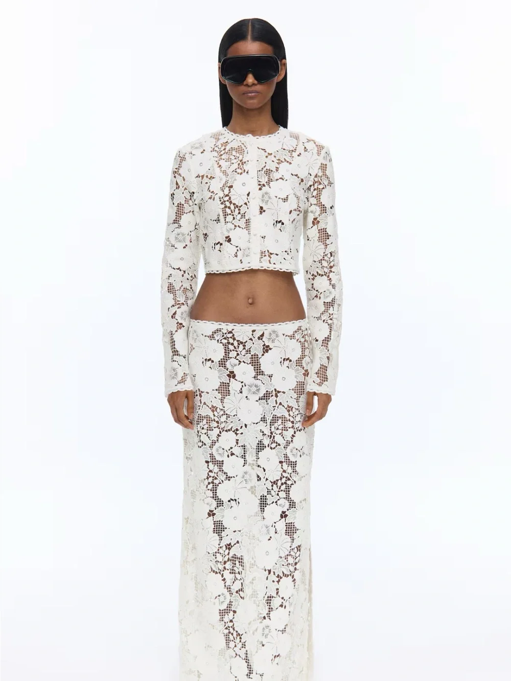 LIVIA NUNES H&M BOW-FRONT LACE TOP🤍